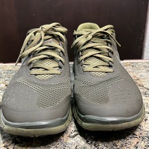 Nike Air Max 90
Size 10.5
Iguana/Reflect Silver